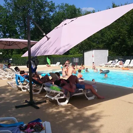 Camping Mobil Accueillant, Animaux Admis - 4 Pers. - Api-1-52-2342